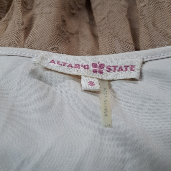 3 FOR 12 SALE Altar'd State Romantic Dress Size Small - Picture 3 of 9